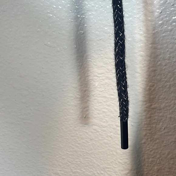 GOOD AMERICAN Ruched Crop Black Hoodie size 2/ medium - Picture 3 of 11